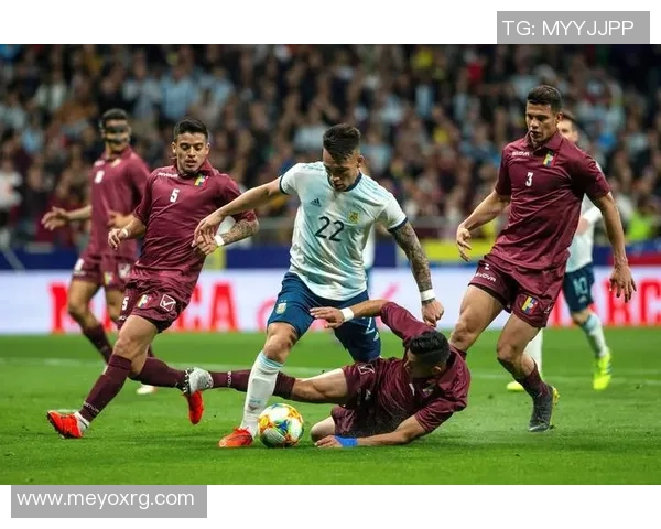 波兰足球明星排行榜揭晓谁是最强球员的巅峰之争 波兰足球明星排行榜揭晓谁是最强球员的巅峰之争